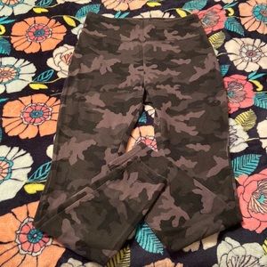 Camouflage leggings